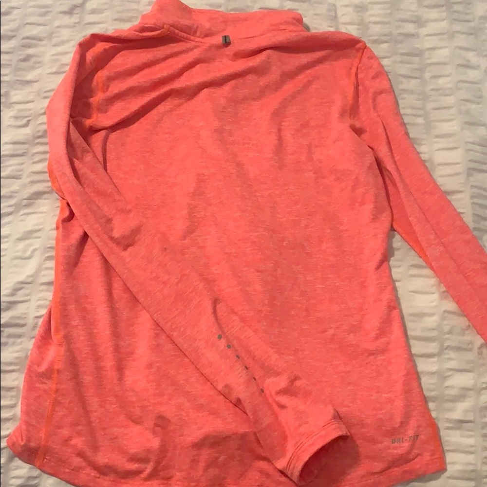Nike - Picture 3 of 3